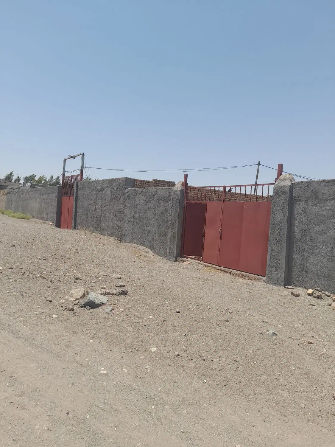 چهاردیواری قلعه