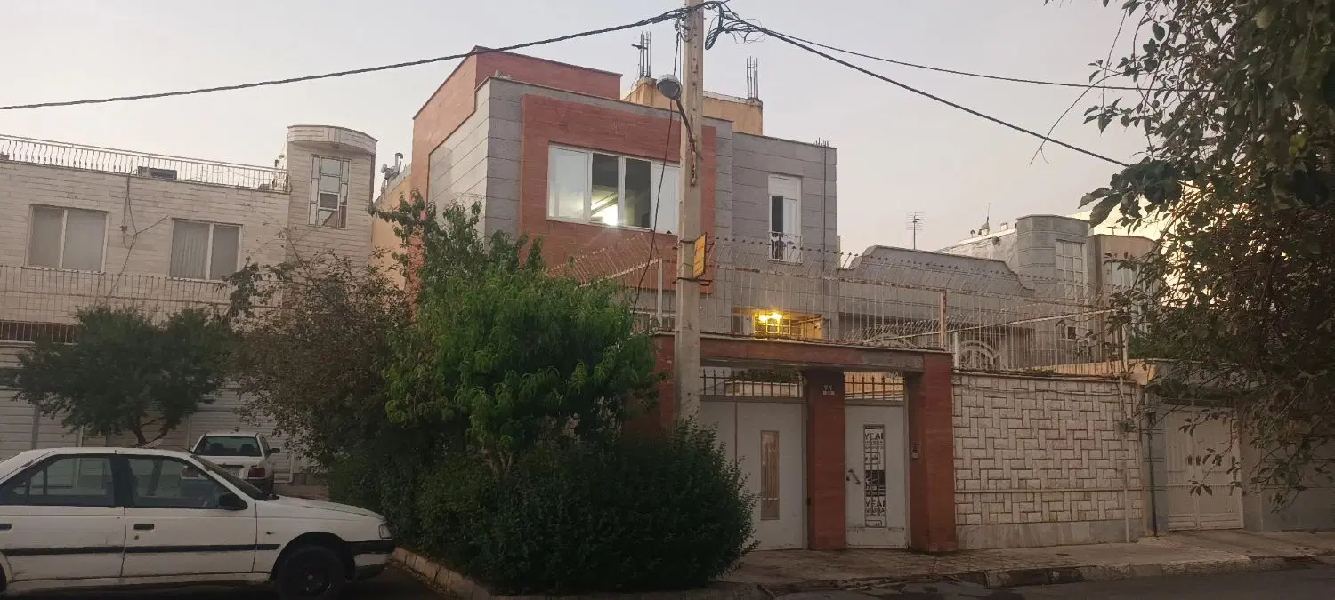 ویلایی بهارستان دونبش ۲واحد