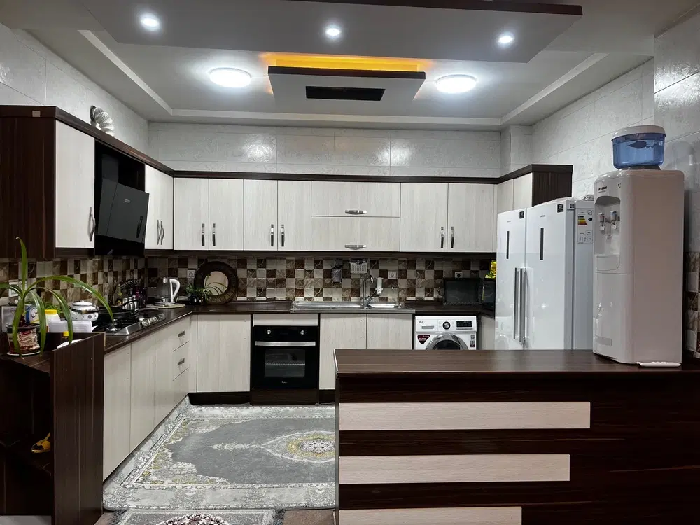 آپارتمان پشت بانک صادرات خونه‌ی