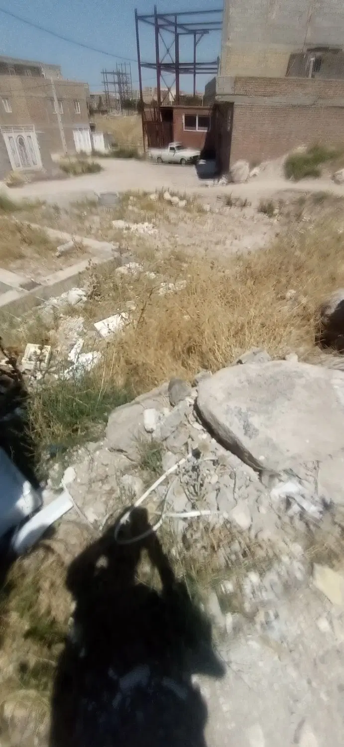 خانه تمام اسکلت
