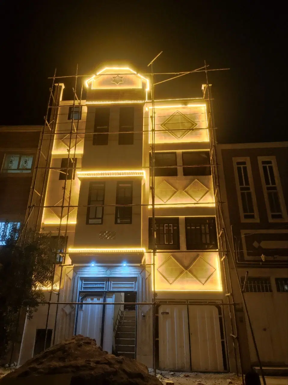 خانه سه طبقه  امامشهر