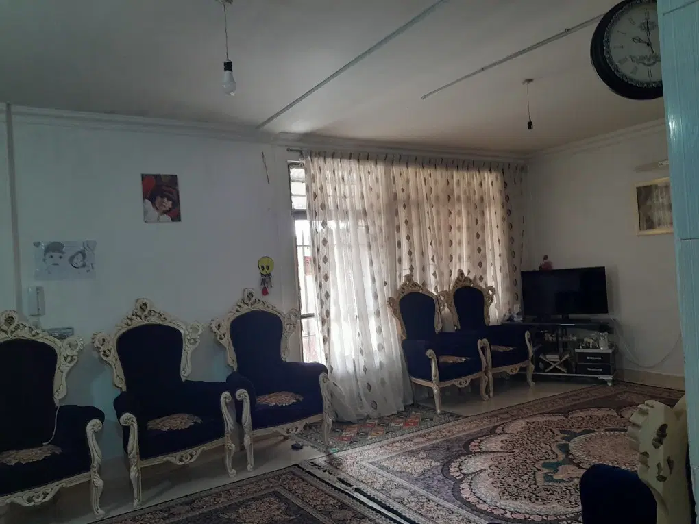۱۰۷ متری کاظم آباد پنج شنبه