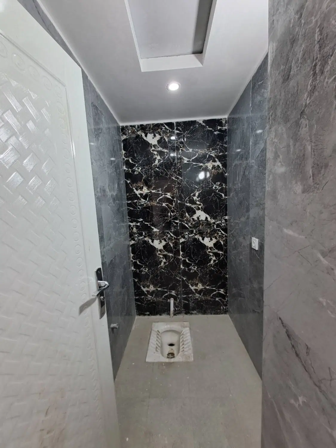 فروش آپارتمان 105و 92 متر اندیشه فاز2خیابان بنفشه
