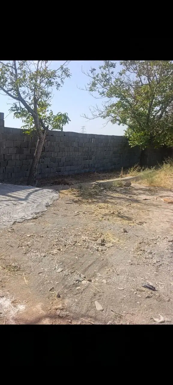 زمین دوردیواربااب ملکی