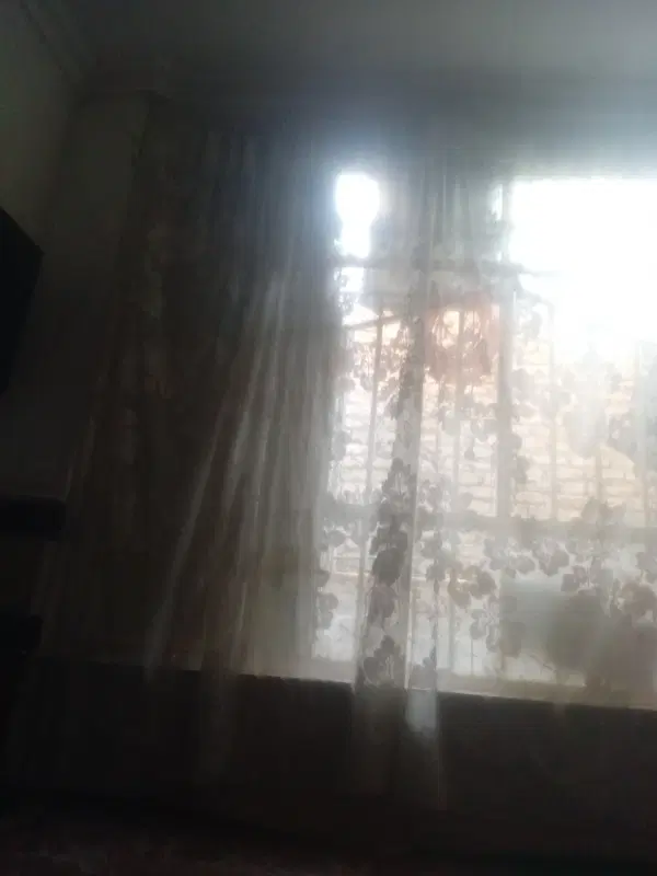 کوچه یک متری دردوطبقه نیم