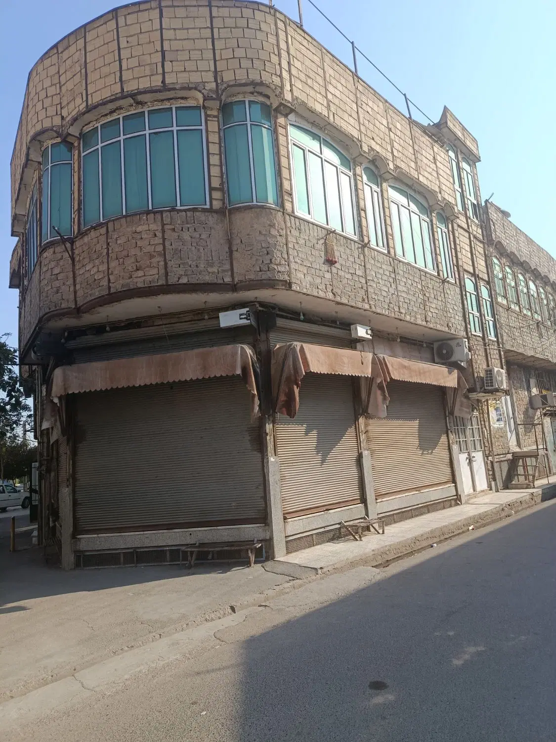 منزل مسکونی و تجاری سند شش دانگ