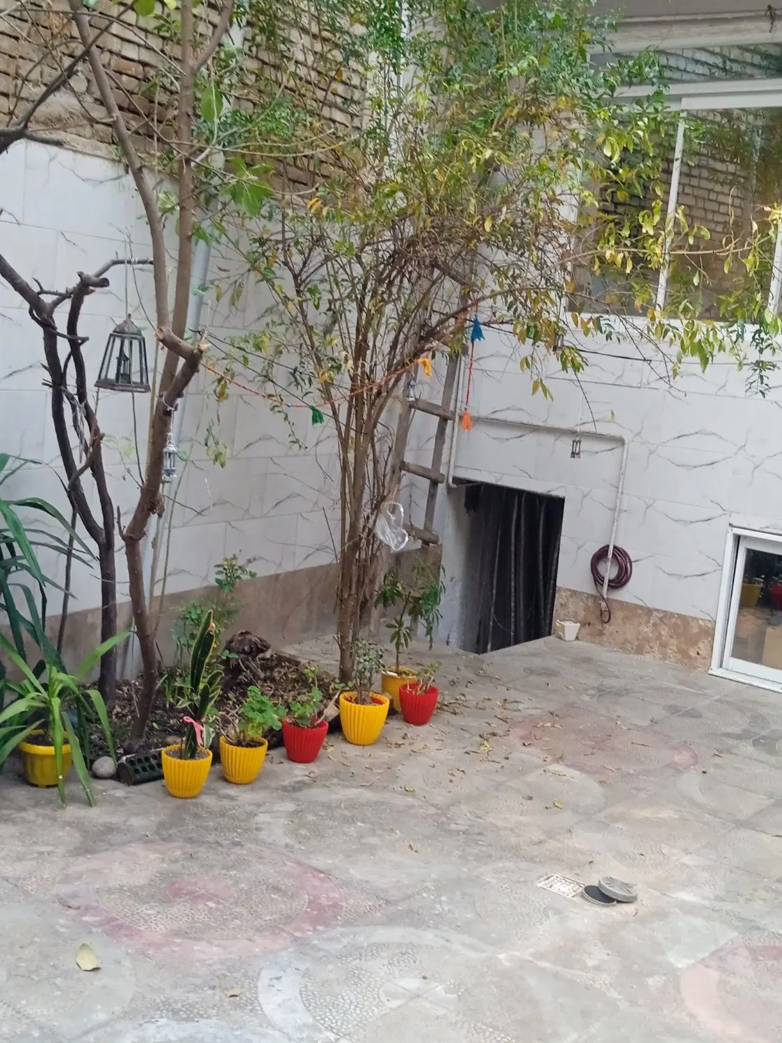 تجاری مسکونی