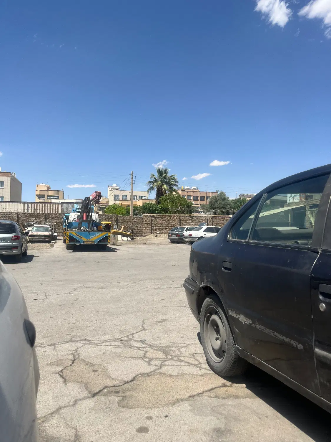 فضای گاراژی مناسب کار فنی و مصالح