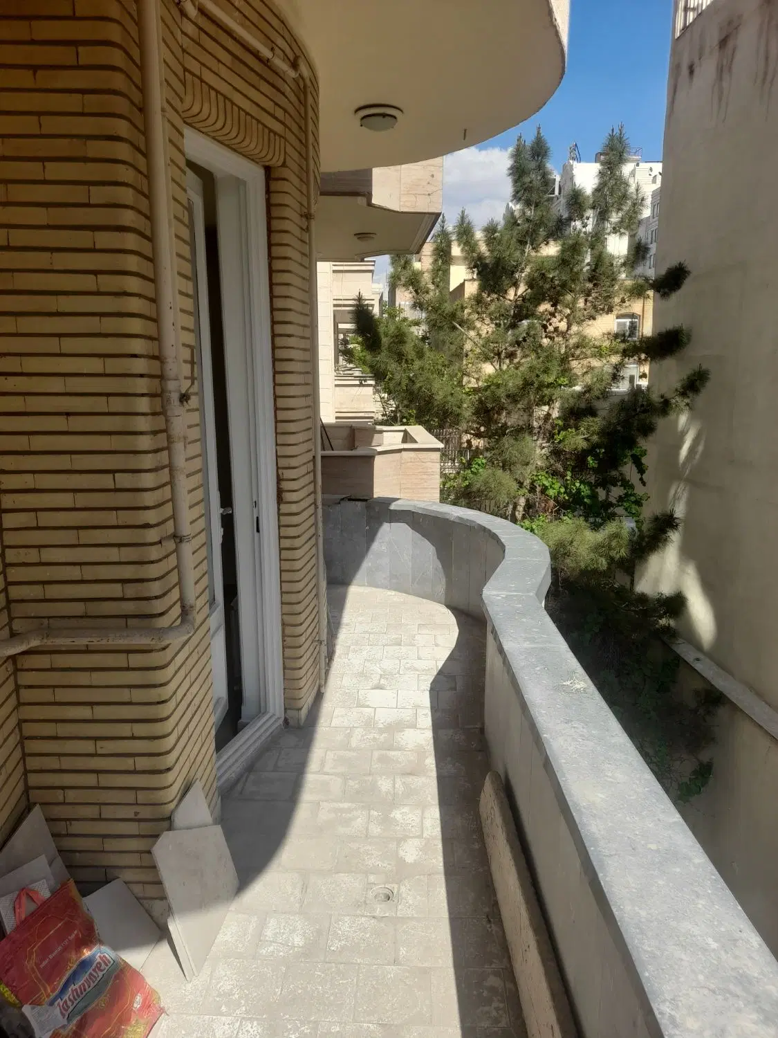 ولیعصر اوحدی کوچه آیلار جنوبی مالک هستم