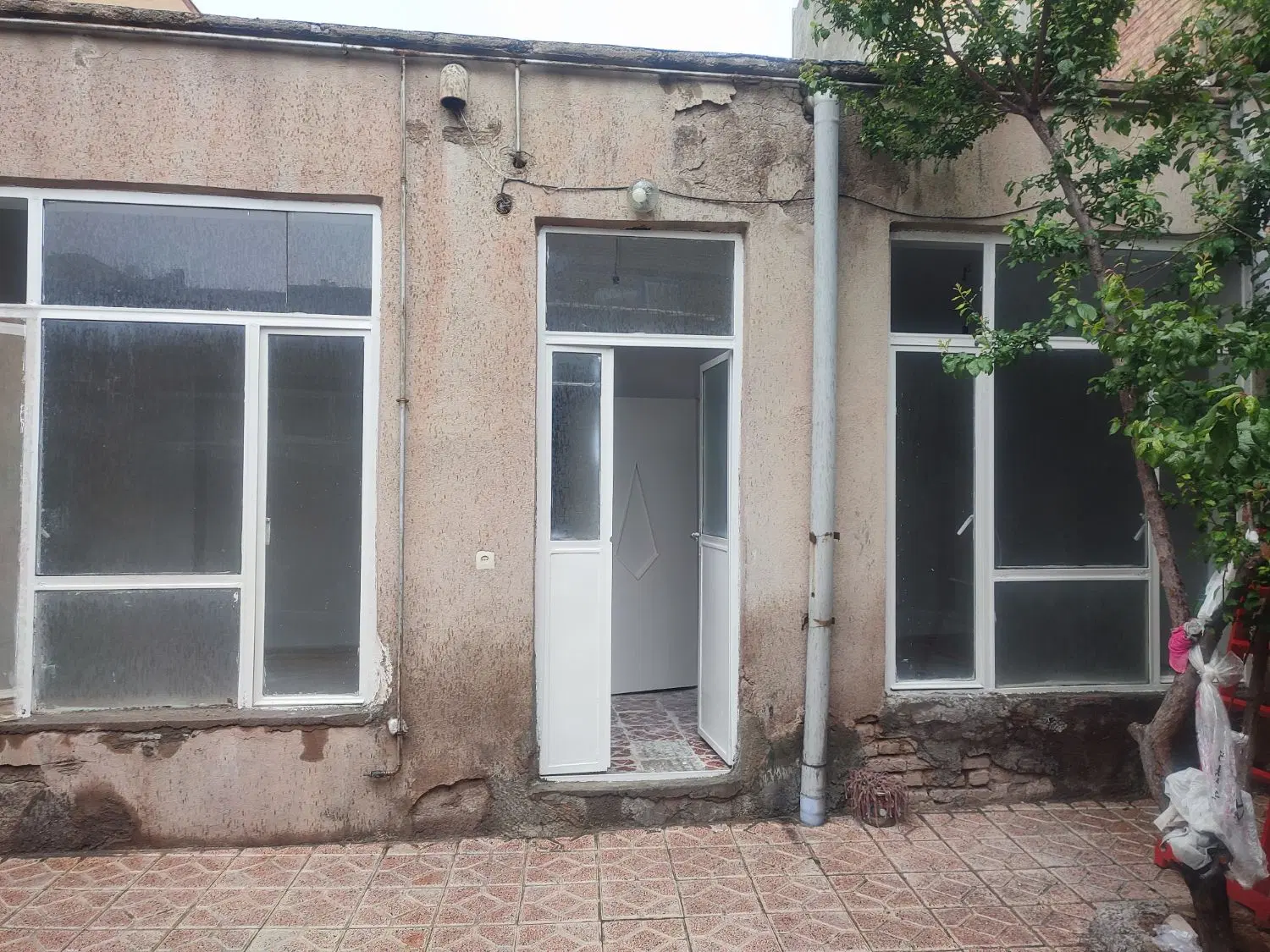 اجاره خانه مسکونی قدیمی ساخت
