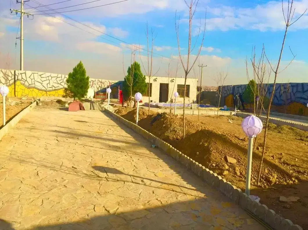 باغچه600متراستخردار نوساز صفر سندتکبرگ گوارشک نشاط