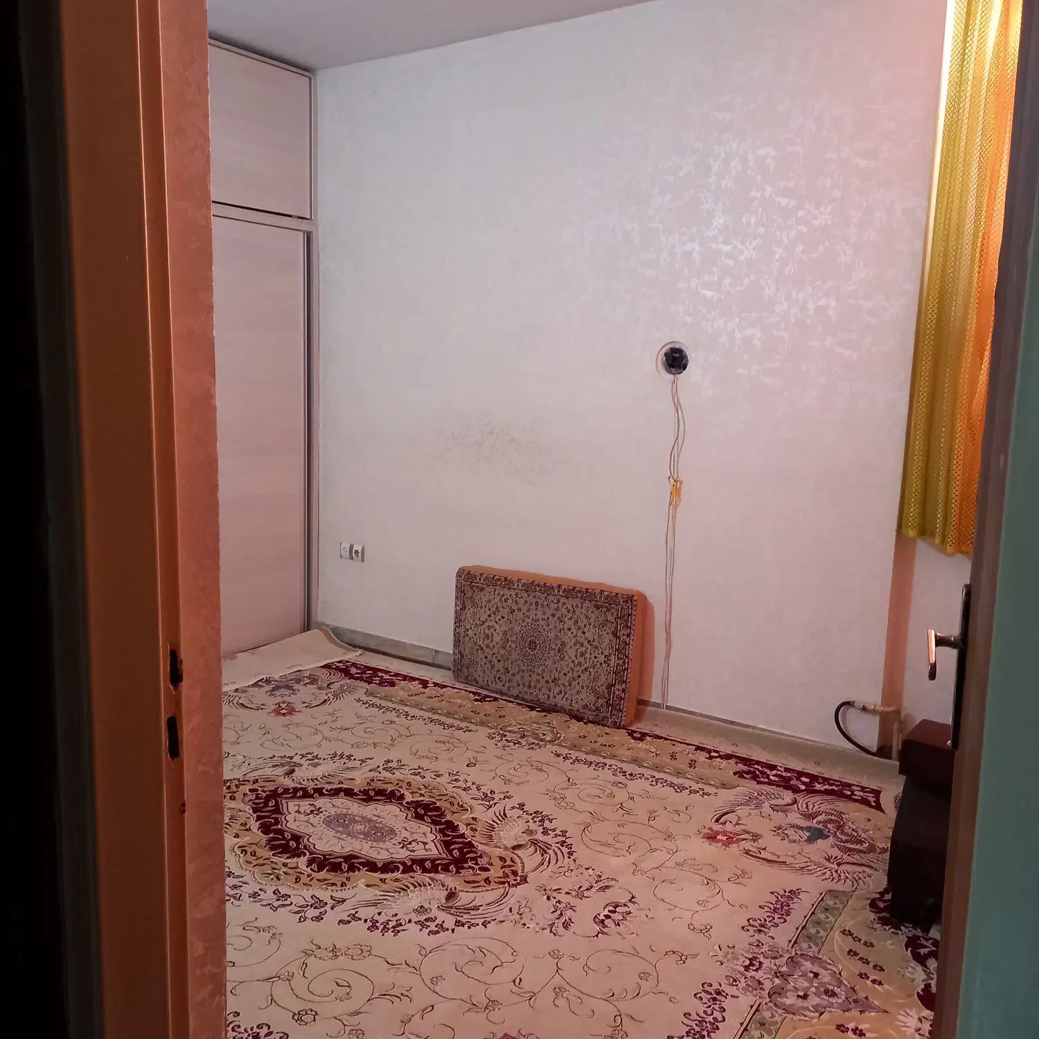 یه واحد آپارتمان ۸۲ متری بازسازی شده شهرک امین