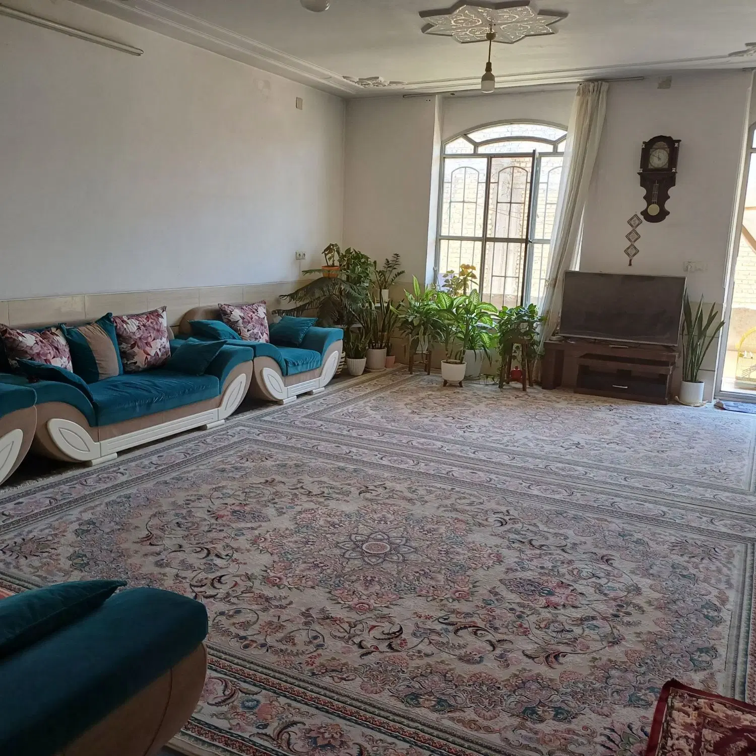 رهن و اجاره خانه ویلایی طبقه دوم