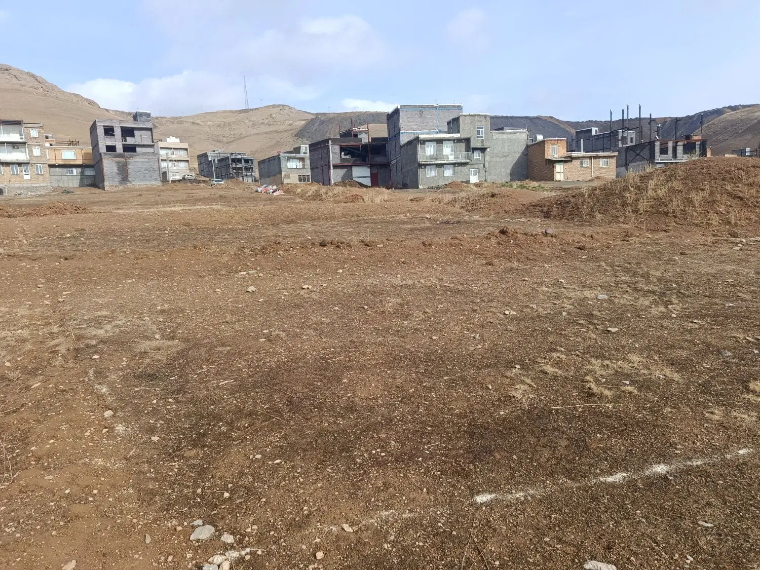 زمین حسن آباد دشت باو حسن