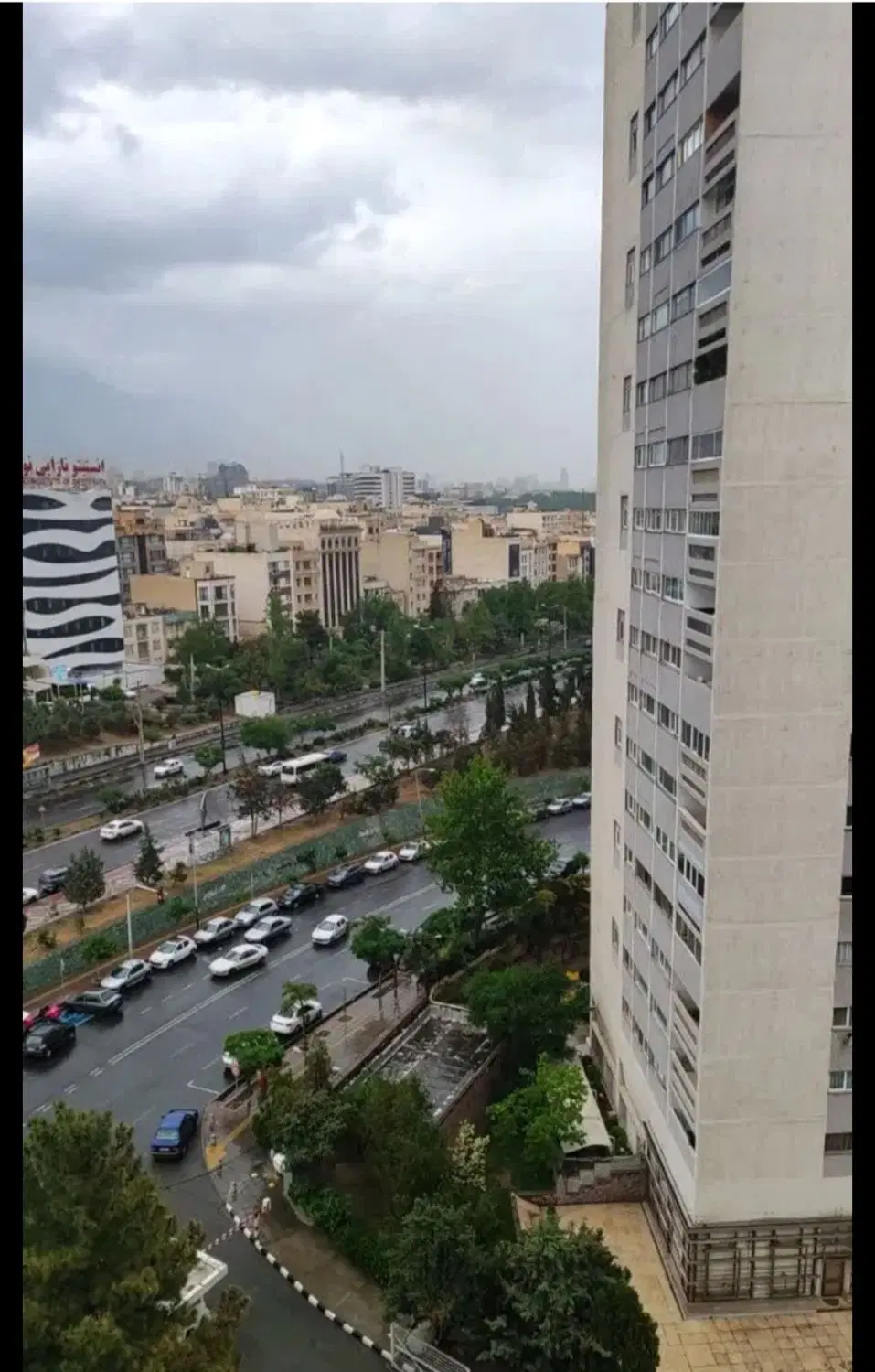 اجاره آپارتمان ۱۴۰متر طبقات بالا سه خواب