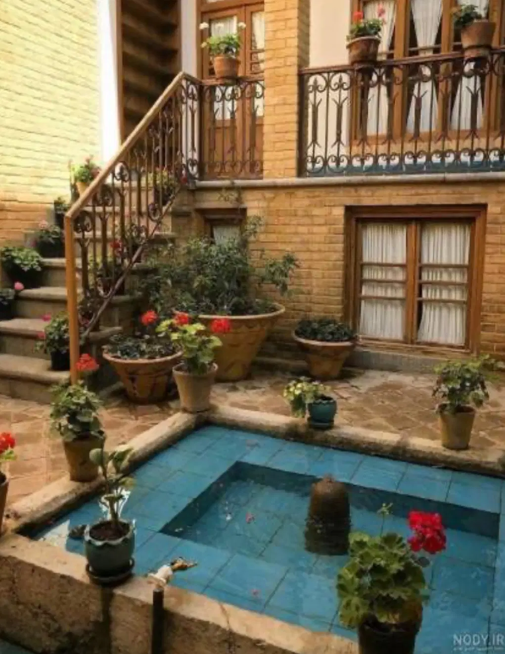 خانه کلنگی