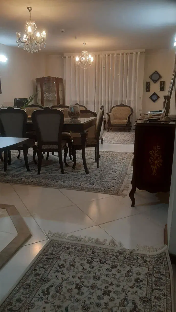 اپارتمان جنوبی طبقه دوم