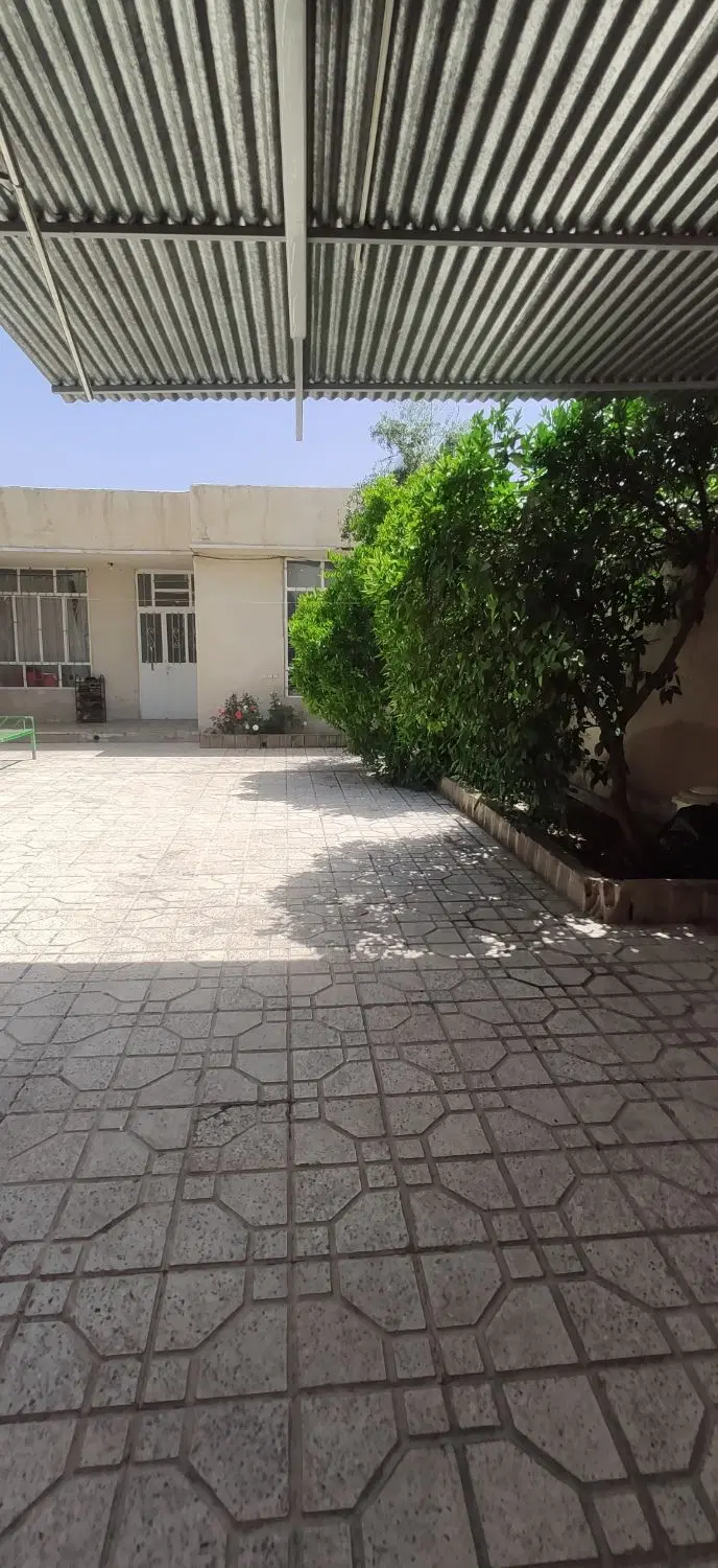 خانه کلنگی بزرگ 300متری