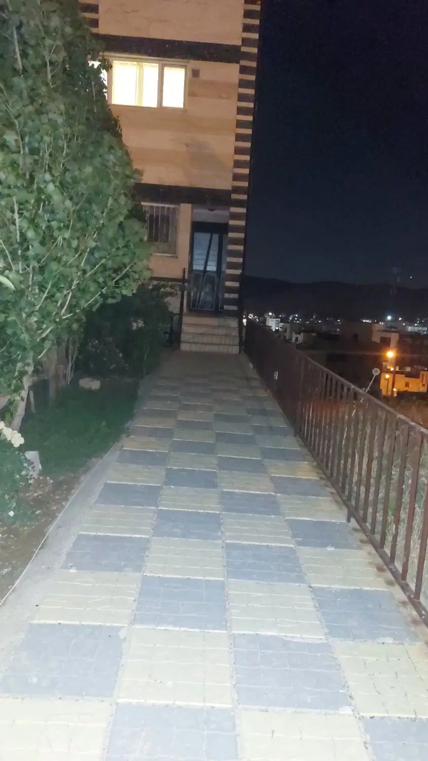 تک بلوک مولانا سند دار