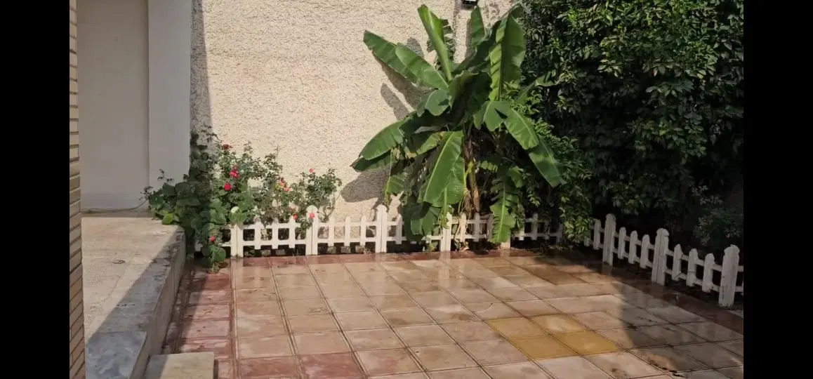ویلا۱۲۰۰ متری با نگهبانی ۲۴ ساعته