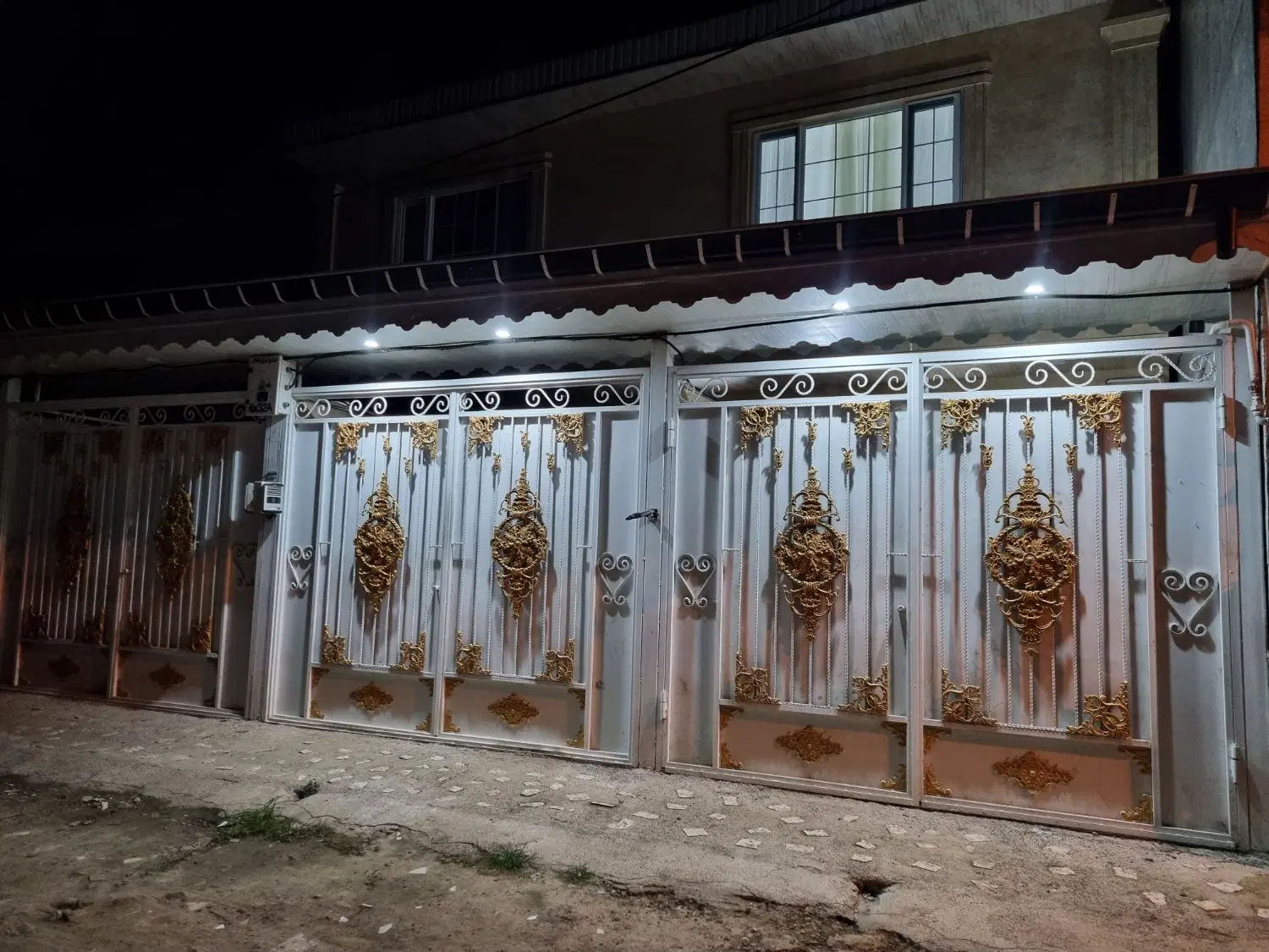 خانه آپارتمانی راه جدا