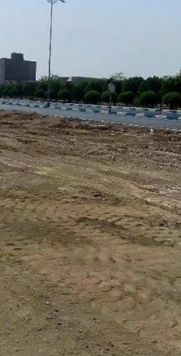 زمین فروشی