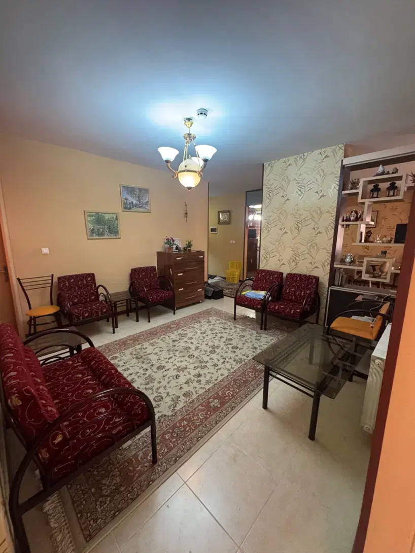 واحد ۱۳۵ متری مجتمع نیایش نماز
