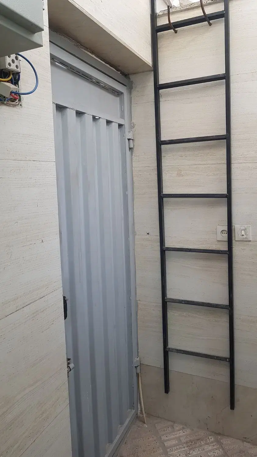 حیاط باغ معروف تازه ساخت