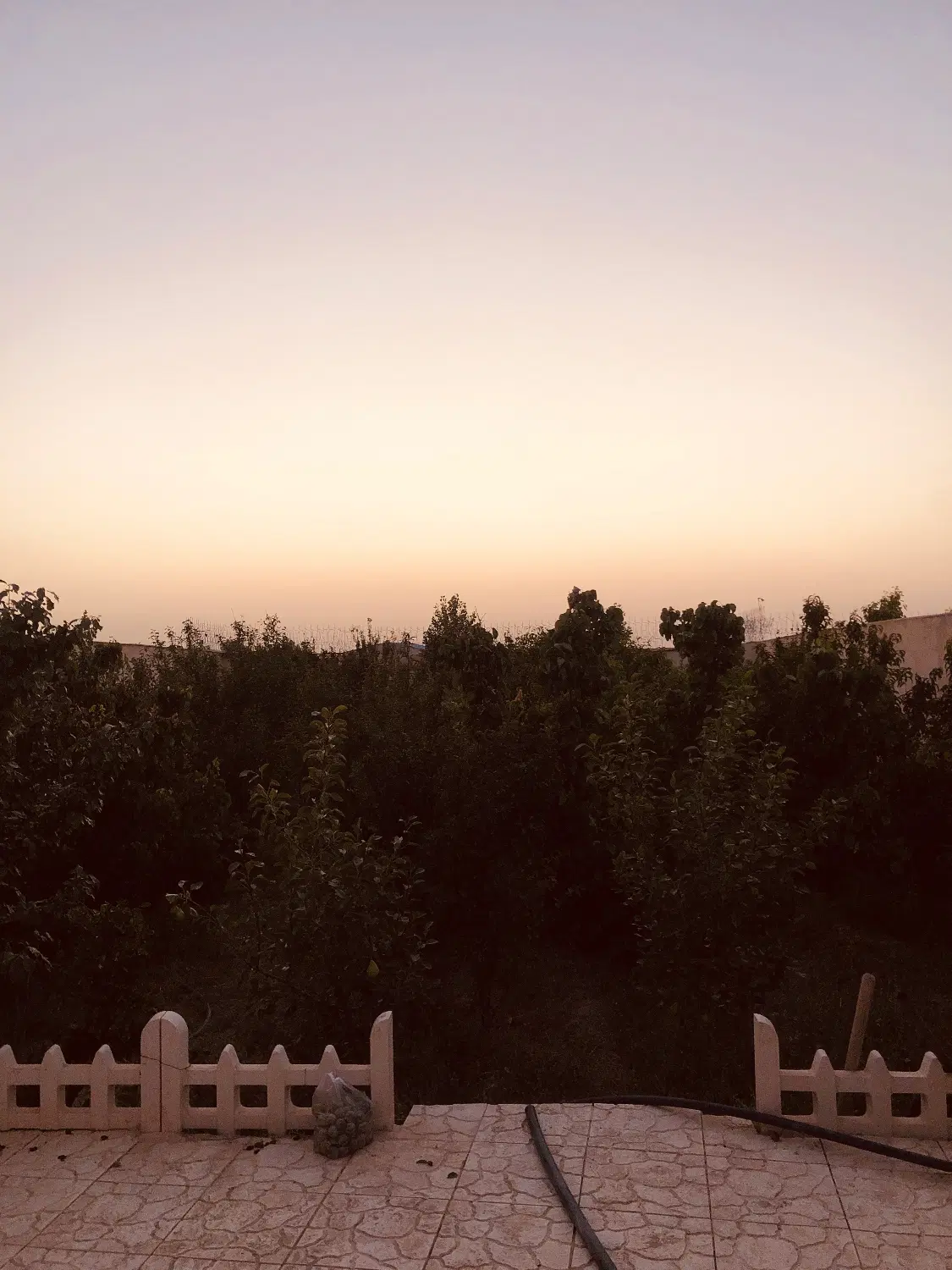 ۶۰۰متر باغ با ۷۰متر بنا (نوساز) با استخر