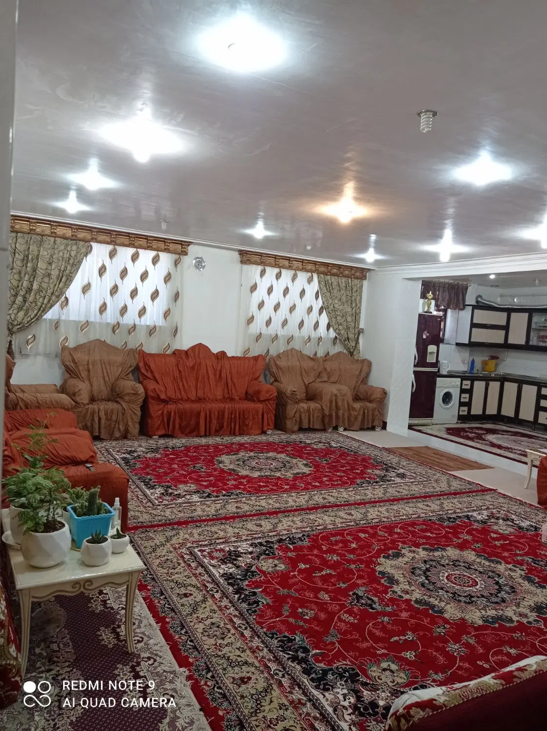 منزل دو طبقه و یک مغازه ۲۴ متری در ایوان
