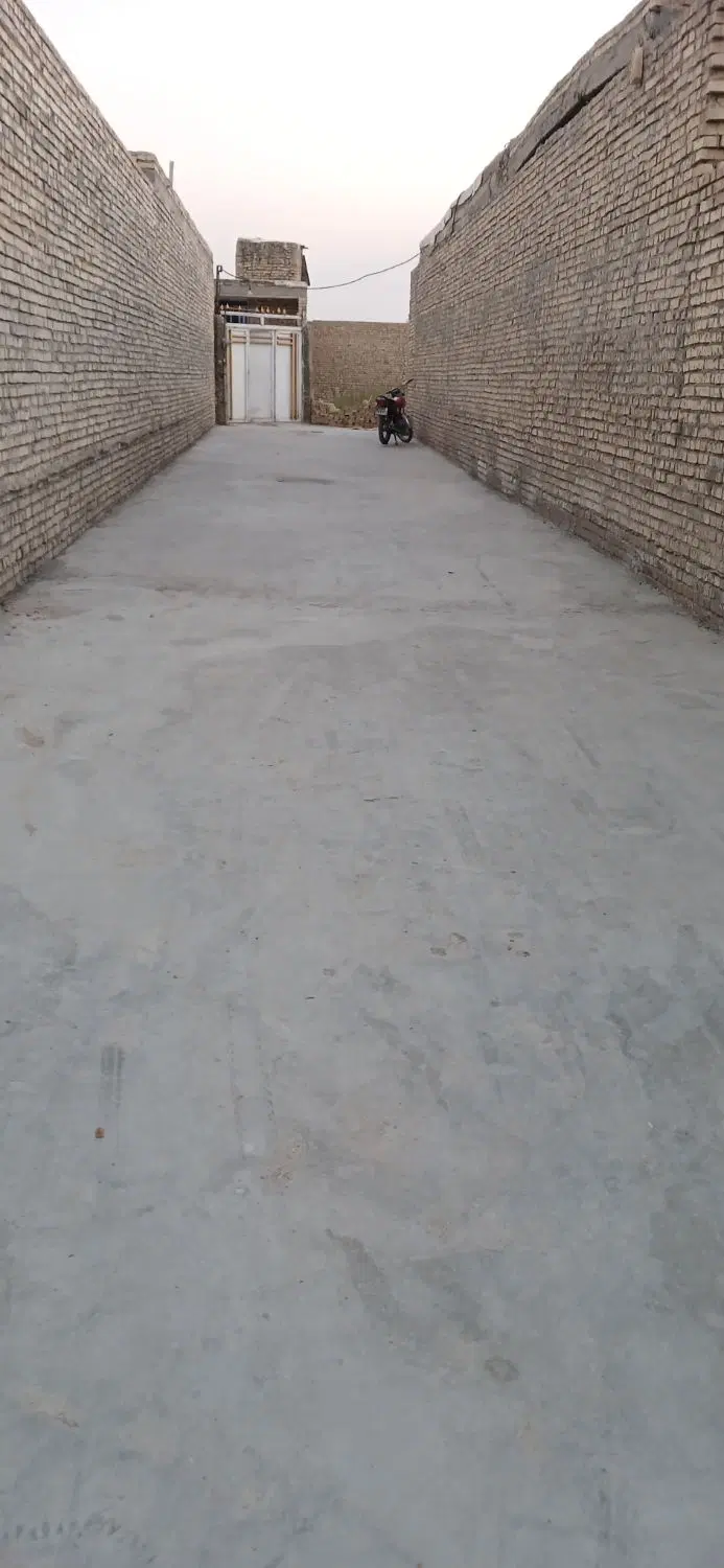 قطعه زمین بمساحت ۲۲۰ متر مربع عرض ۱۰