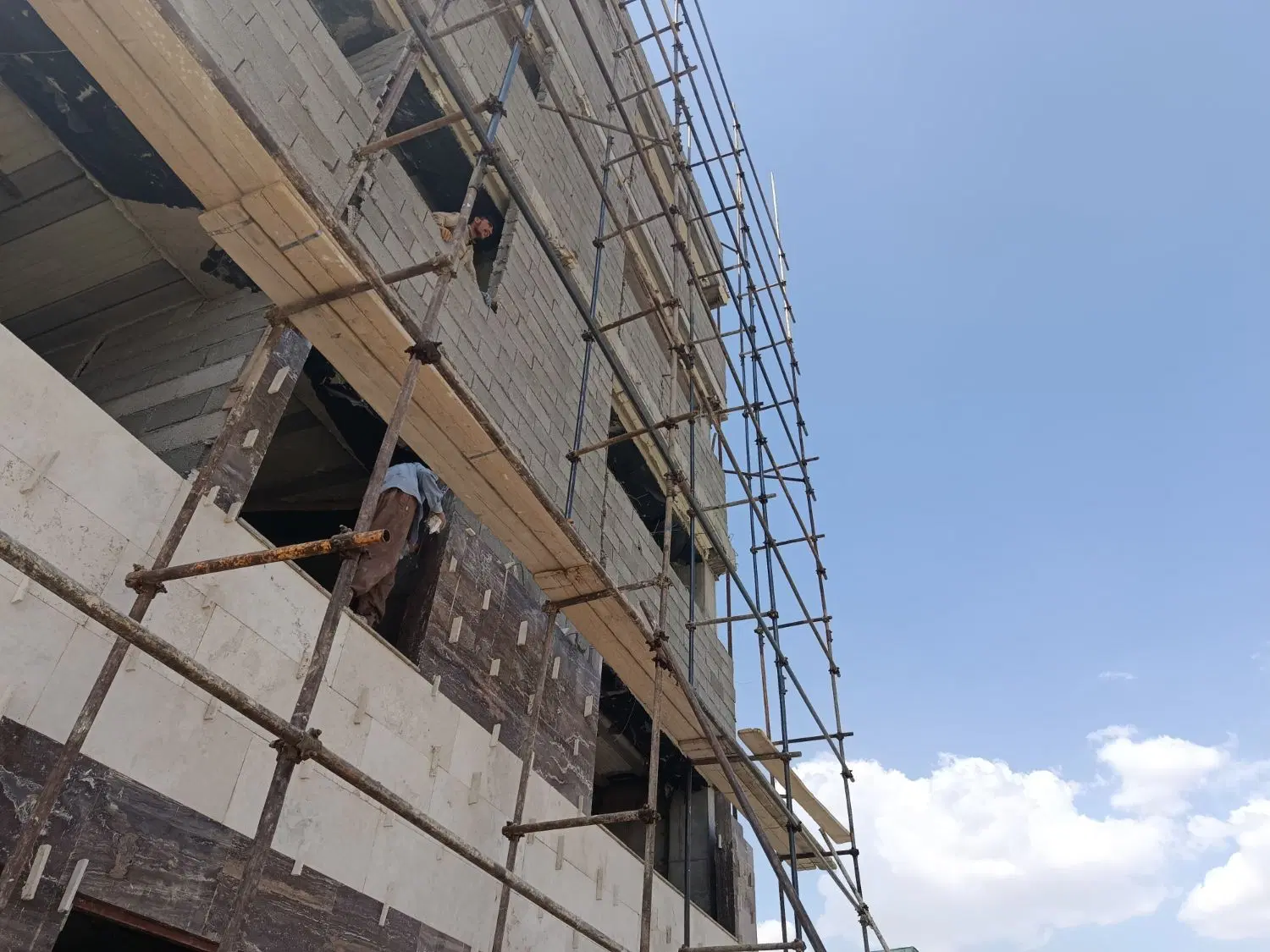 آپارتمان بر وصال جنوبی فروشی