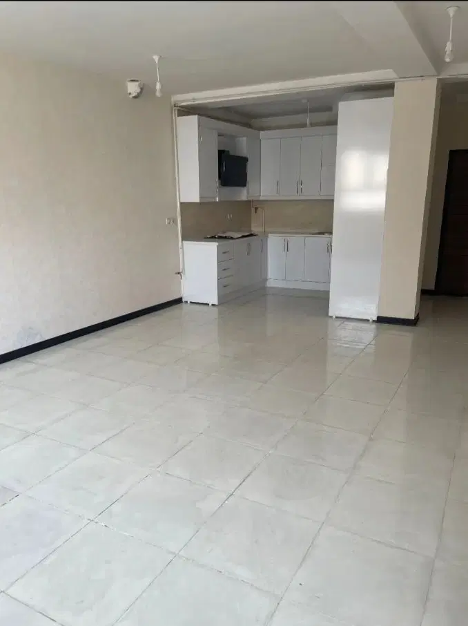 رهن و اجاره آپارتمان طبقه ۲.  مرکز شهر