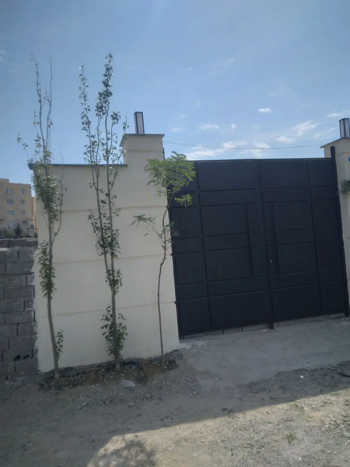 ویلا نیمه کاره رودهن مهراباد