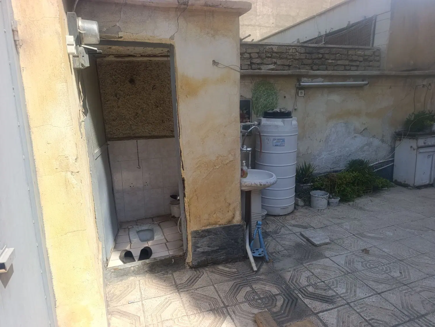 یک باب خانه ویلایی به مساحت 136متر دوطبقه