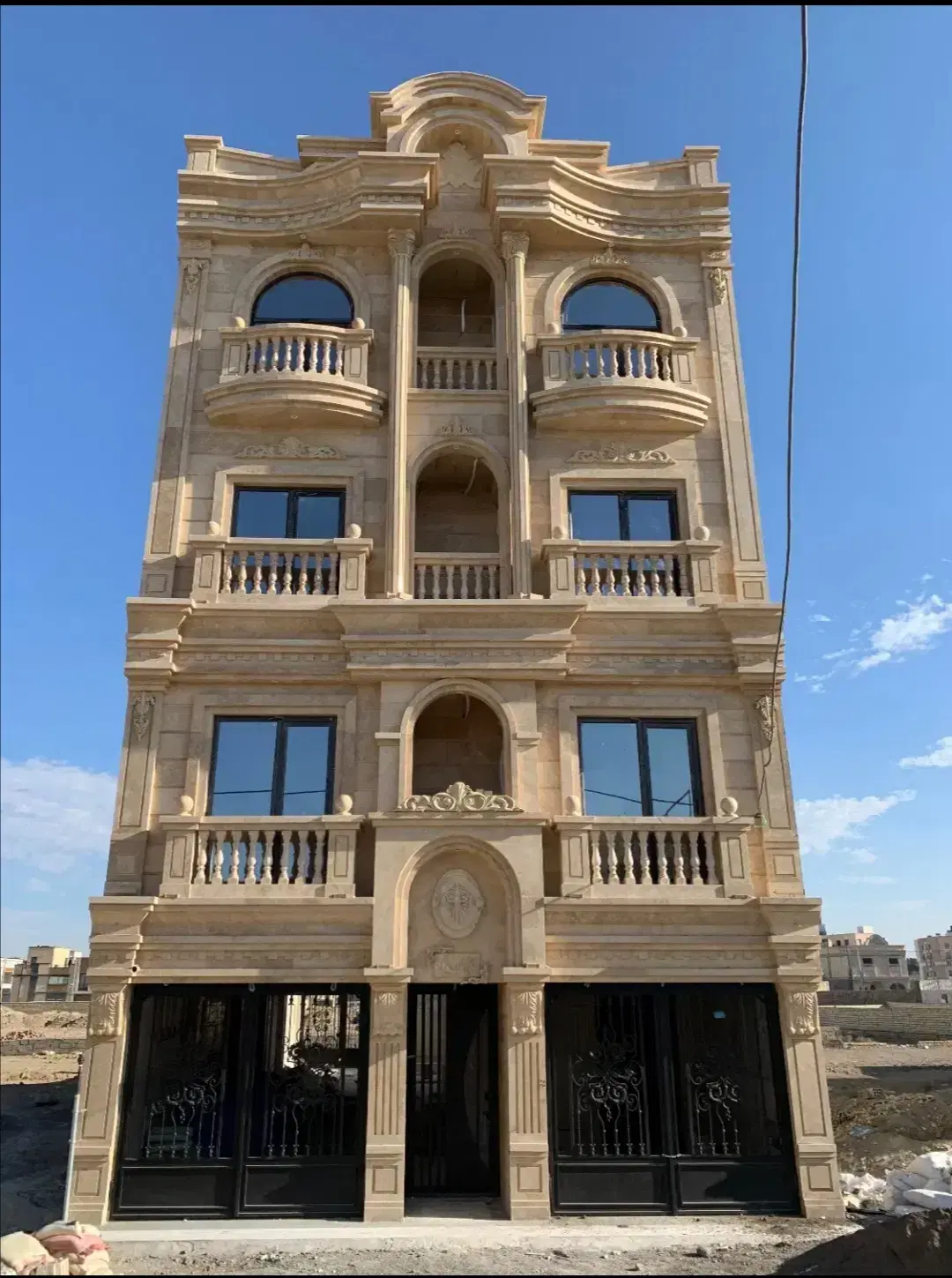آپارتمان تک واحدی