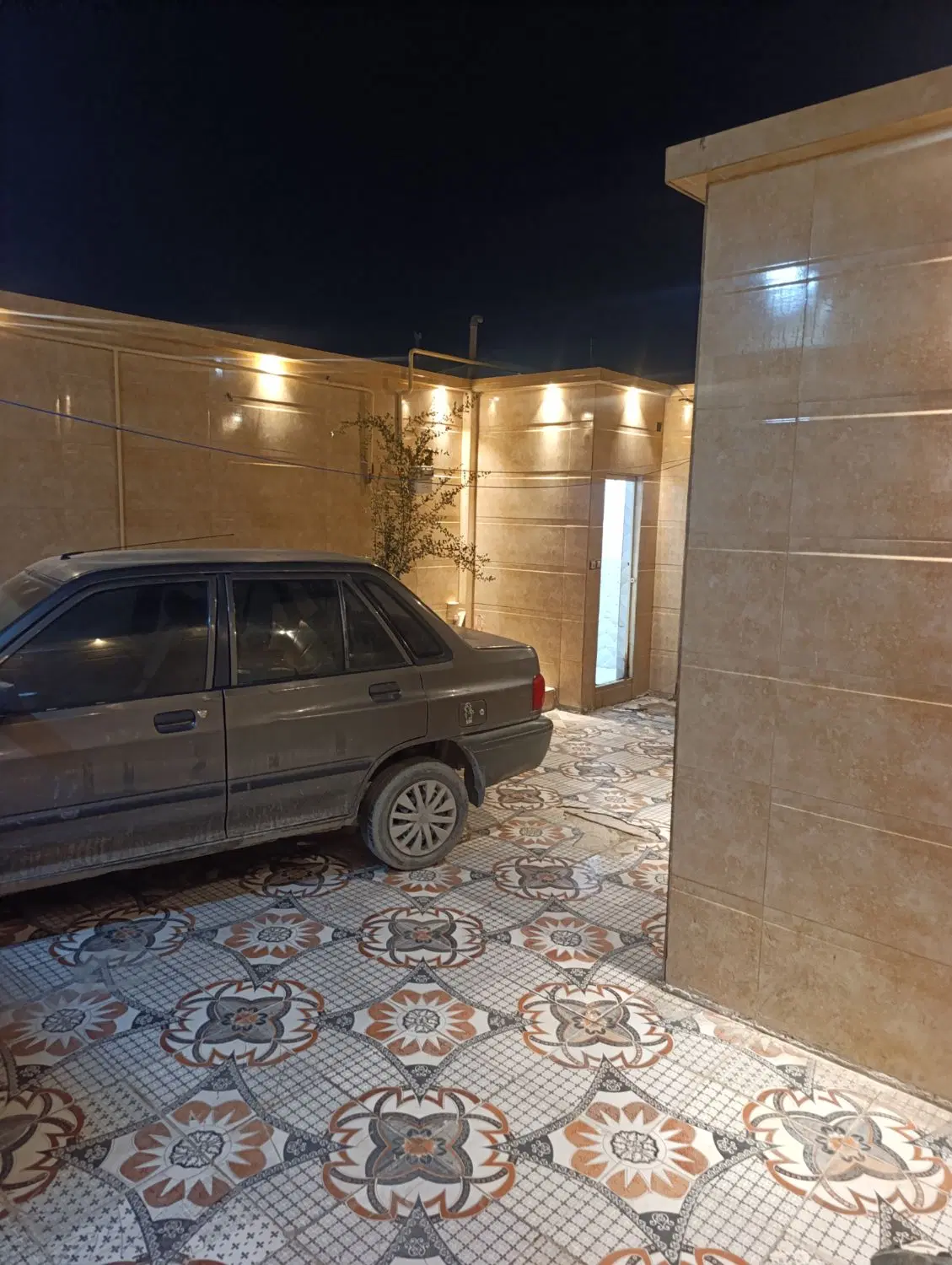 منزل دوطبقه فروشی کشاورز وحدت3جنت6