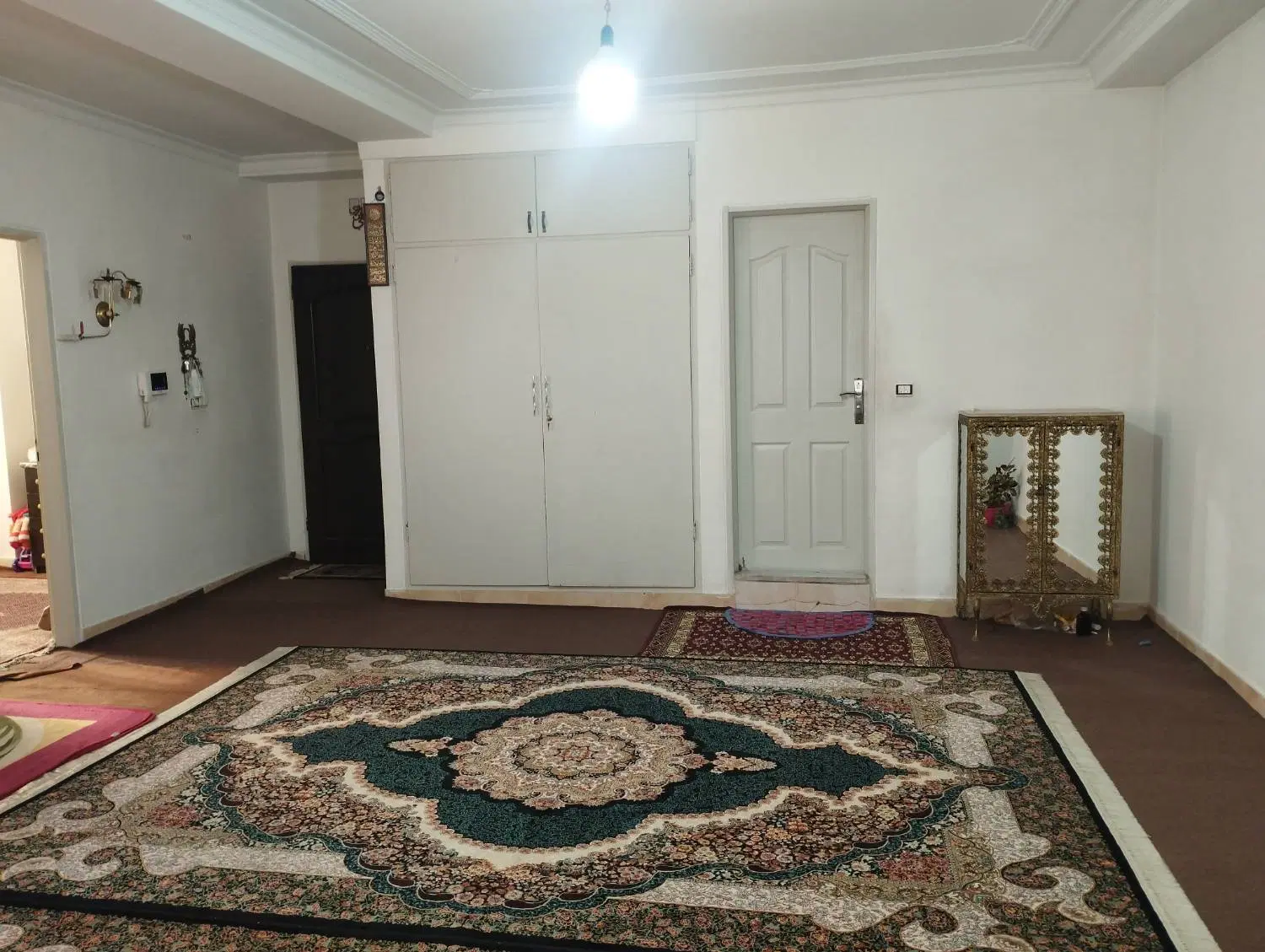 اجاره واحد ۷۰ متری نورگیر خوب یک خوابه