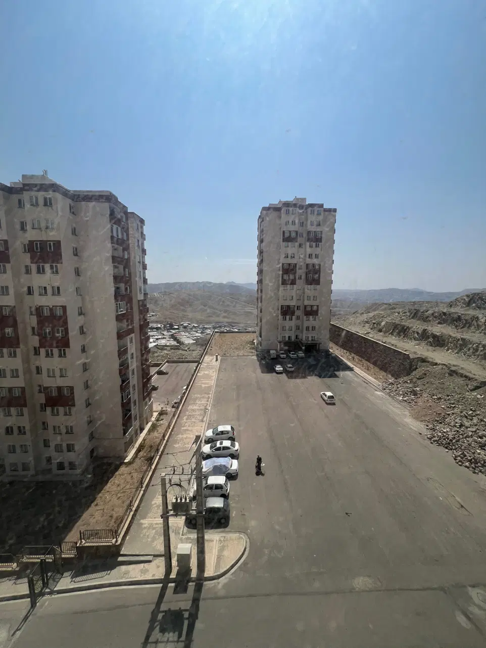 آپارتمان پردیس فاز۹جدید (۵s)