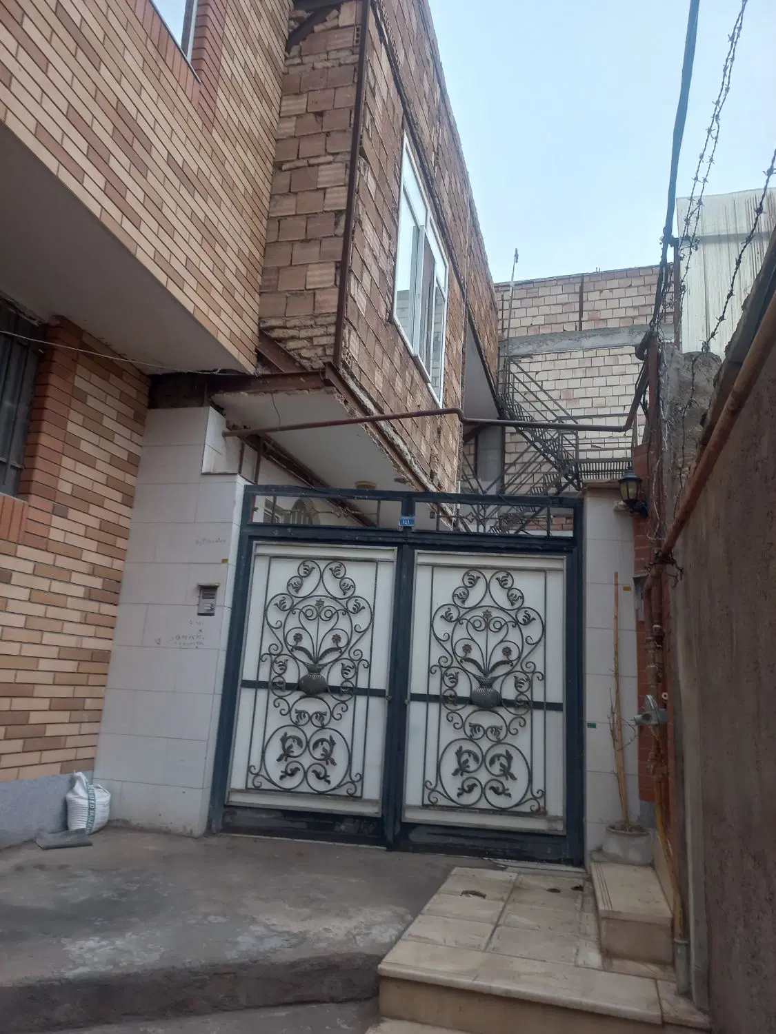 طبقه همکف