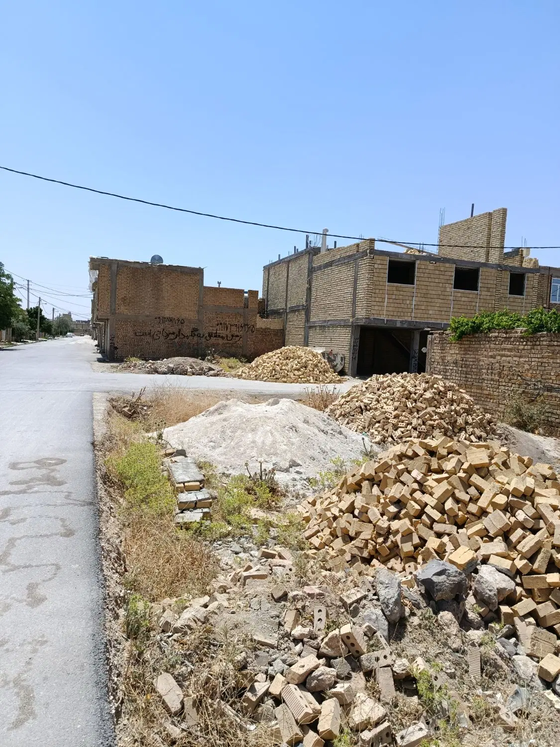 فروش یک قطعه زمین مسکونی