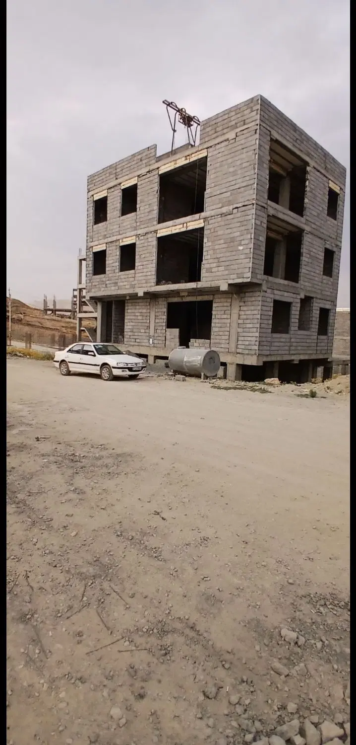 مسکن ملی دو کله  روی خیابان ۱۸ متری و۱۰ متری