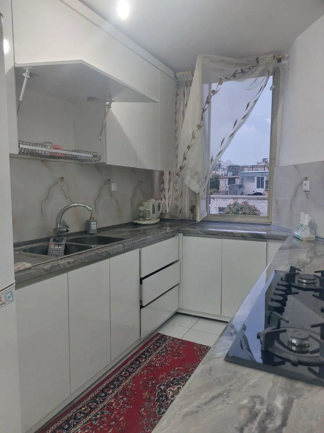 آپارتمان حدود ۸۰متر حاشیه ۱۰ سیدی قائم ۶ سر جلو