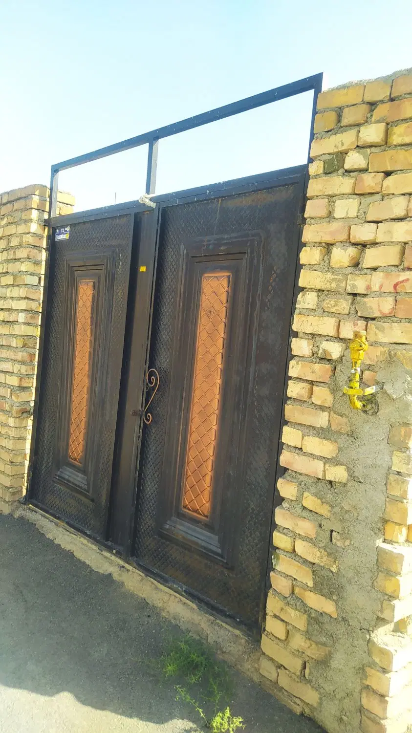 خانه نیمه ساز