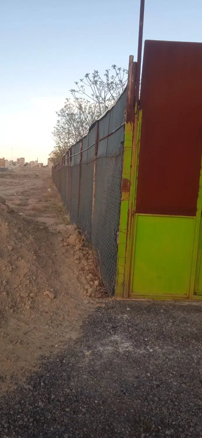 باغچه چهار دیواری