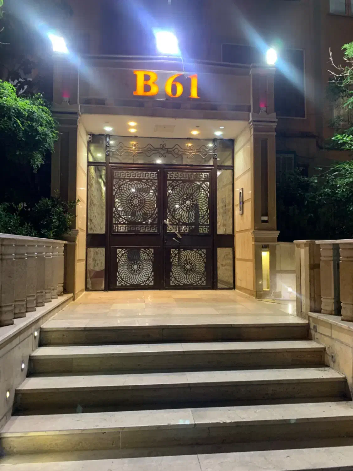 آپارتمان کوزو 5دوخوابه بلوک B61
