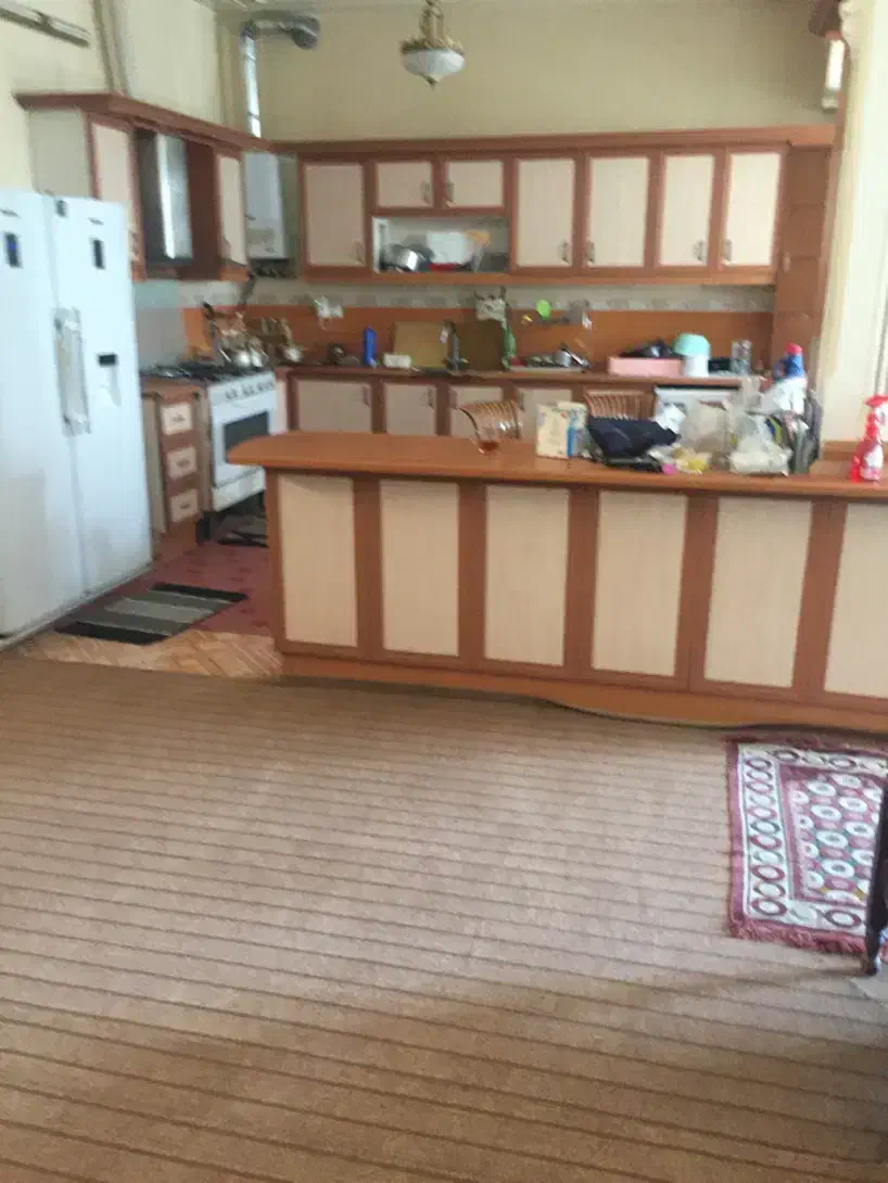 فروش خانه ویلایی ۳۰۰متری