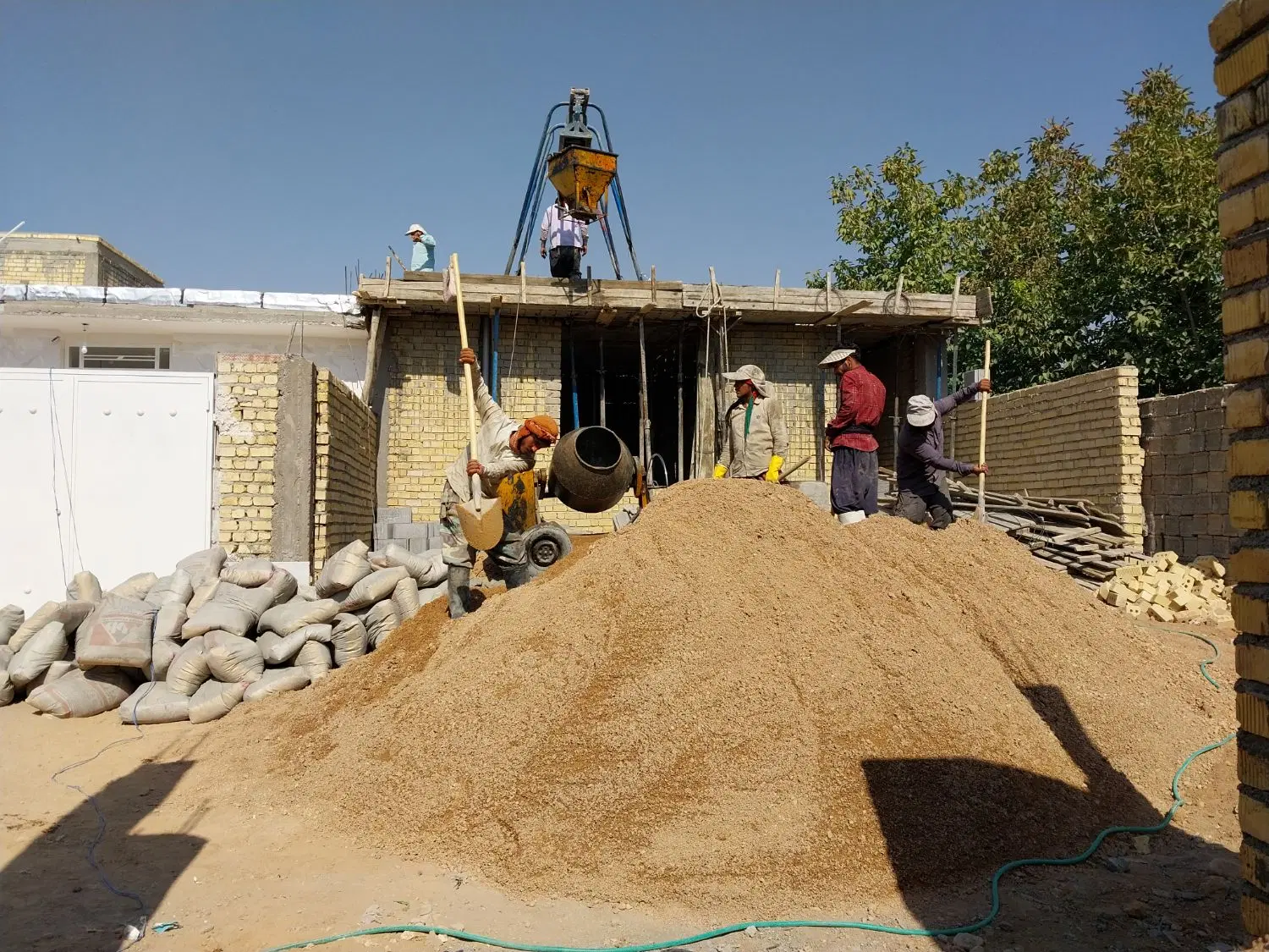 اسکلت کرونی ۱۲۰متری