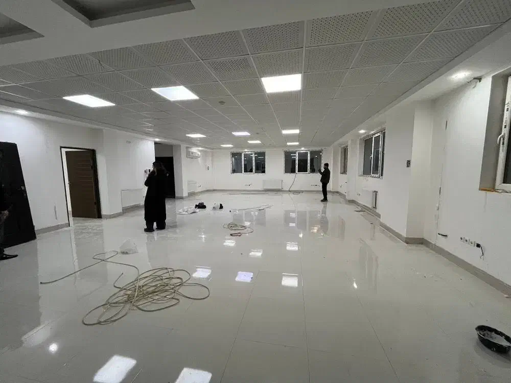 ۹۰ متر تجاری ناصرخسرو