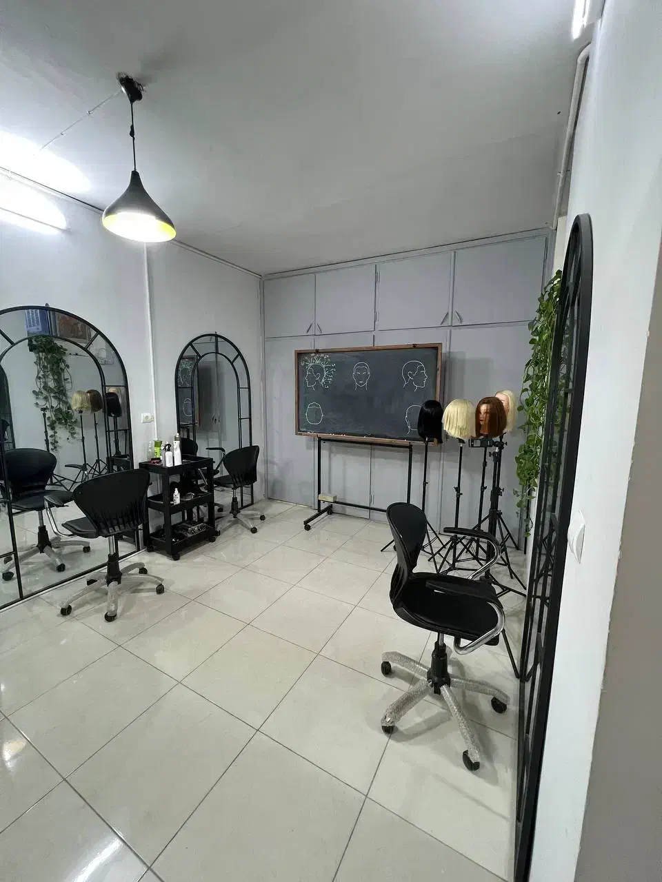 اجاره اتاق در سالن زیبایی